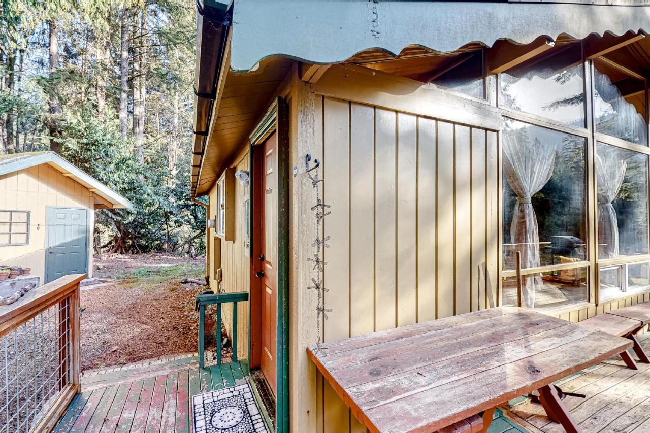 Cozy Cedar Cabin Sedro Woolley Exterior photo